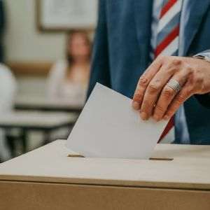 AEP: Ciprian Ciucu - 36,11% dintre voturi, după centralizarea a 99,2% dintre procesele verbale